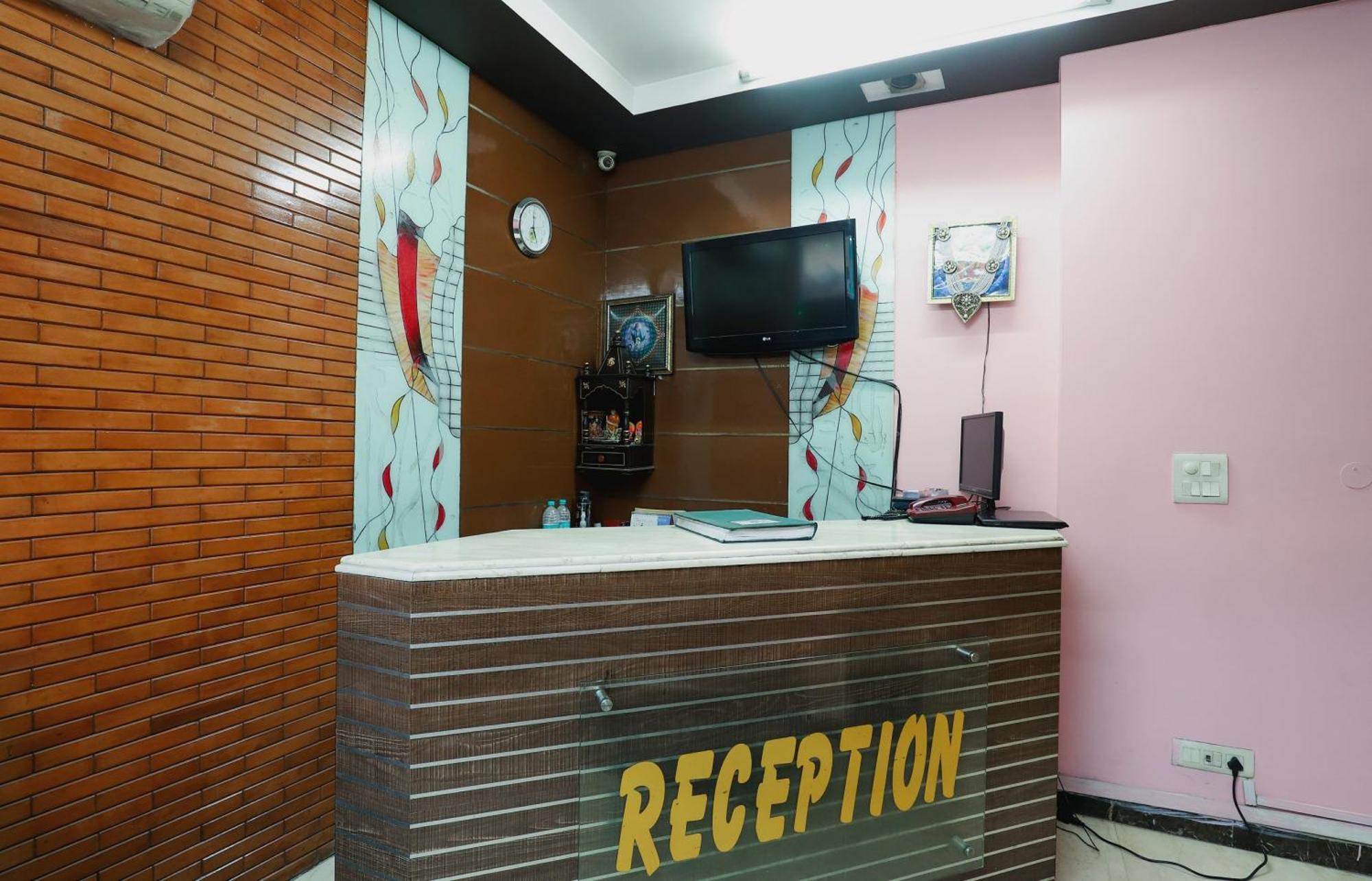 Hotel O J P Inn Near Patel Nagar Metro Station New Delhi Exterior photo