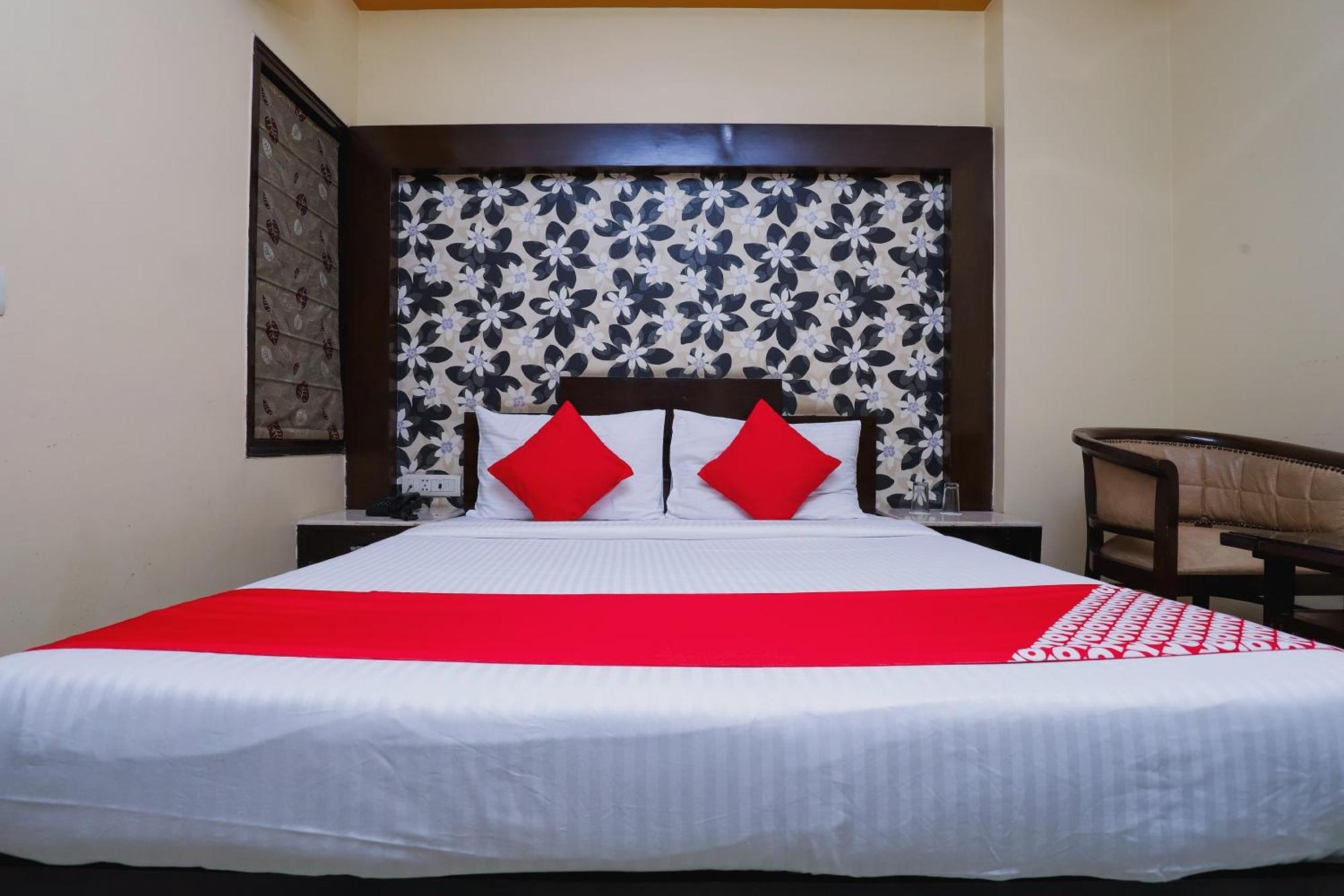 Hotel O J P Inn Near Patel Nagar Metro Station New Delhi Exterior photo