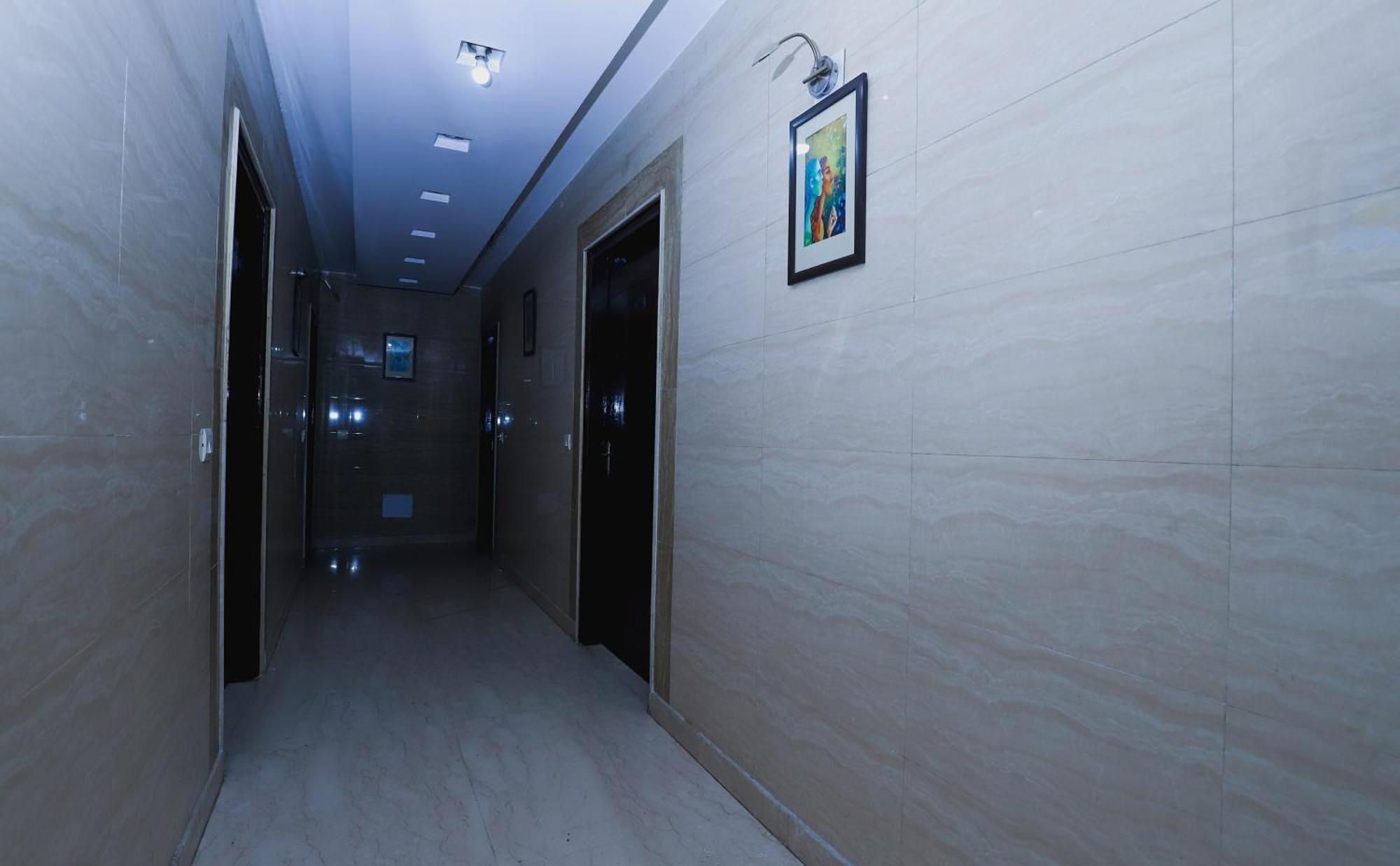 Hotel O J P Inn Near Patel Nagar Metro Station New Delhi Exterior photo